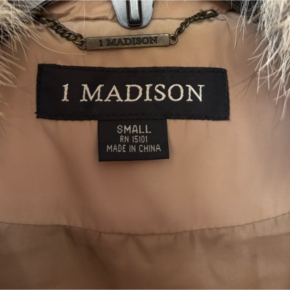 1 Madison convertible puffer coat/vest with removable fur collar, size small - Picture 5 of 7